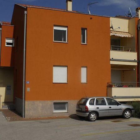 Apartment Pijaca Nin Exterior photo